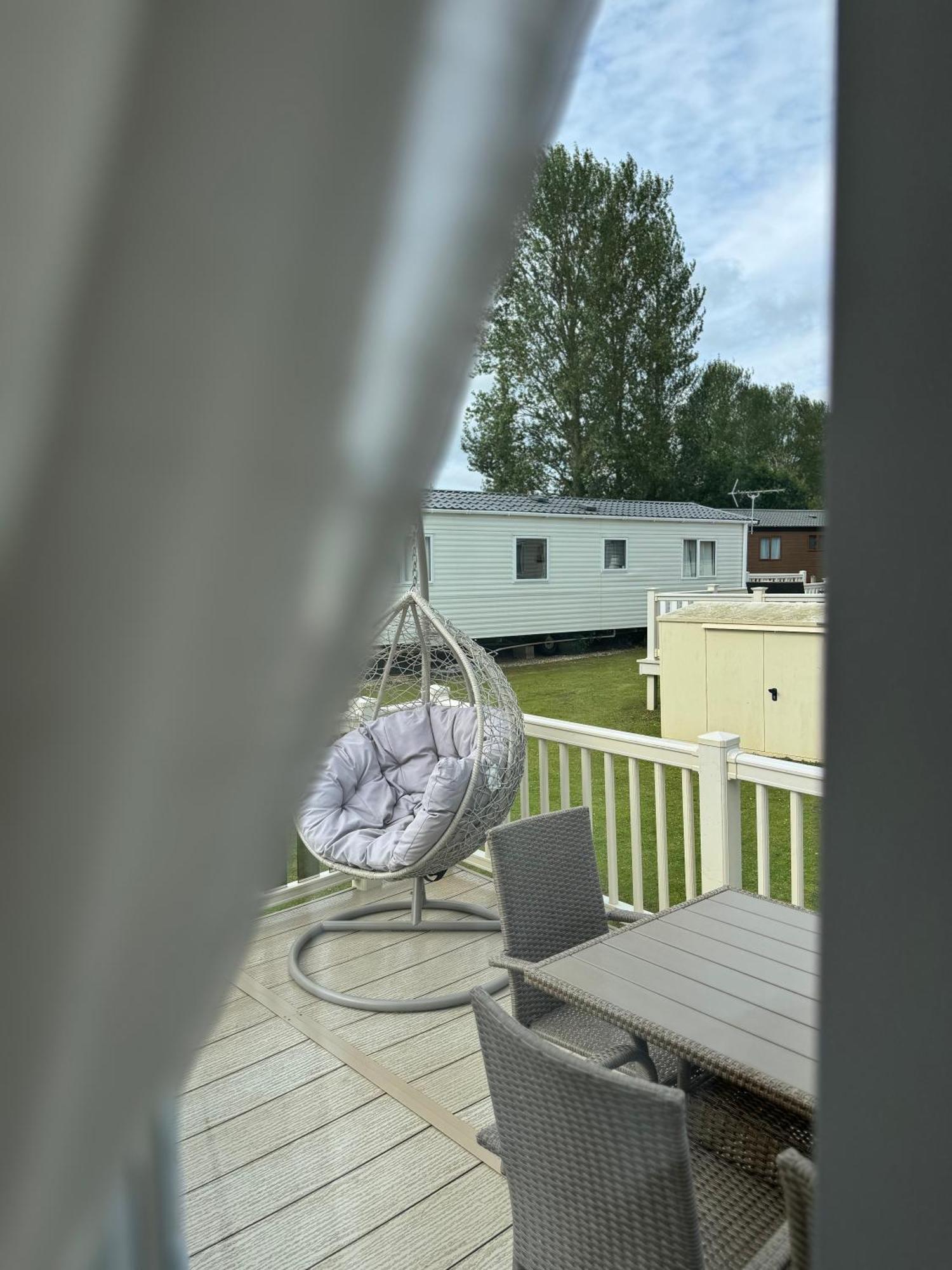 Hot Tub Retreat At Tattershall Lakes Exterior foto